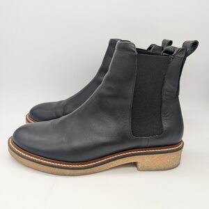 Everlane Italian Black Leather Ankle Chelsea Boots Women's 9.5 Gum Outsole Chic